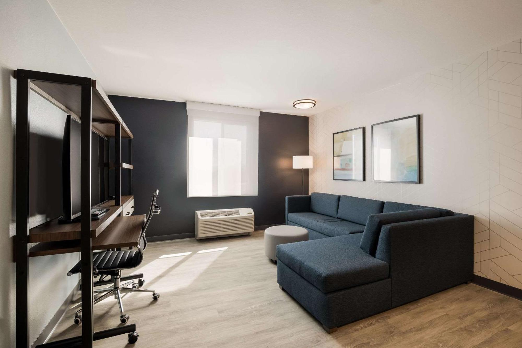Everhome Suites Corona Extérieur photo