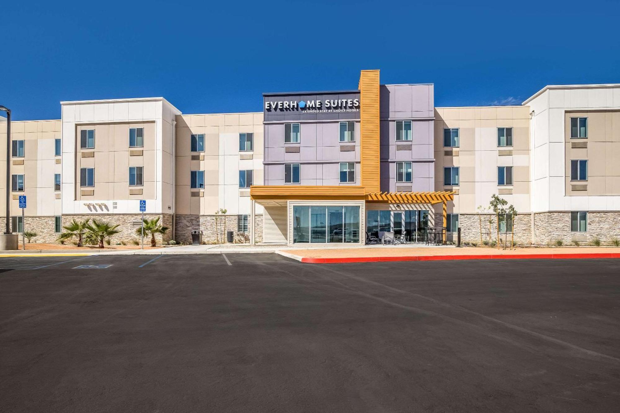Everhome Suites Corona Extérieur photo